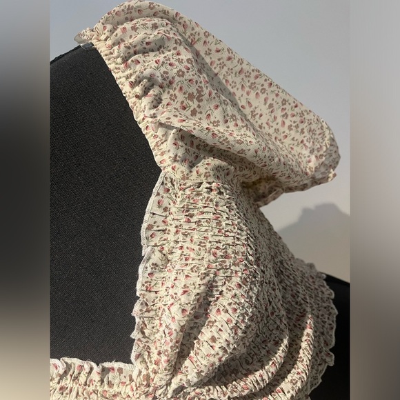 Cropped Rouched Top Size 6 - Picture 6 of 8